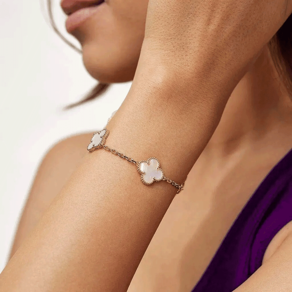 Bracelet chic - trèfle design – Image 4